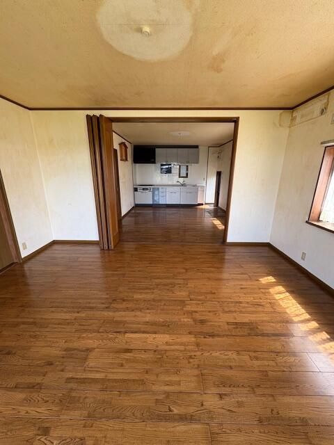 8LDK House for Sale in Seki City, Gifu with Large Garden and Parking - Thumbnail 3