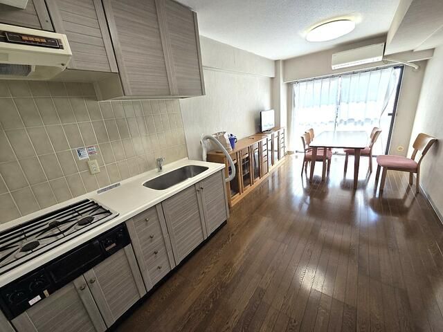 2LDK Apartment for Sale in Hadano, Kanagawa – 50.80m² - Thumbnail 3