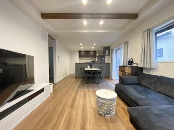 Modern 5LDK Detached House for Sale in Kiyose, Tokyo - Thumbnail 2