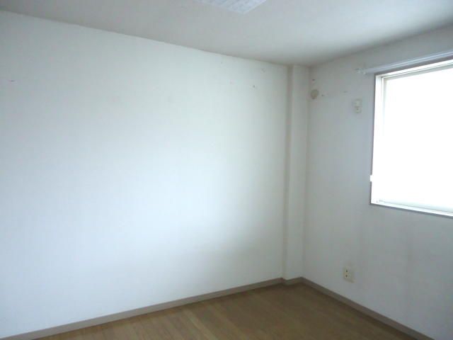 1LDK Apartment for Rent in Tsuruta-cho, Utsunomiya - Thumbnail 4