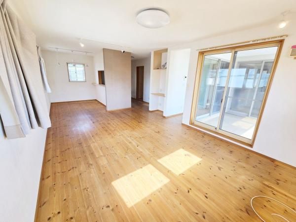 5LDK Detached House for Sale in Sagamihara, Kanagawa - Thumbnail 2