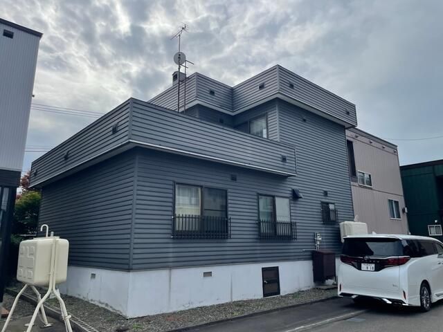 5LDK House on 215㎡ Land in Sapporo's Teine Ward - Image 7