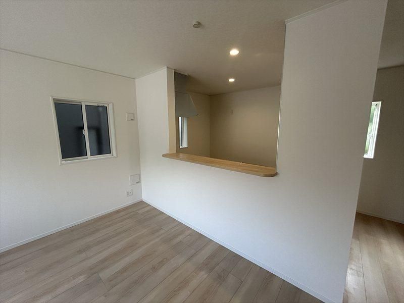 New 3LDK House in Tsujitsu, Nagasaki with Seismic Design - Thumbnail 2