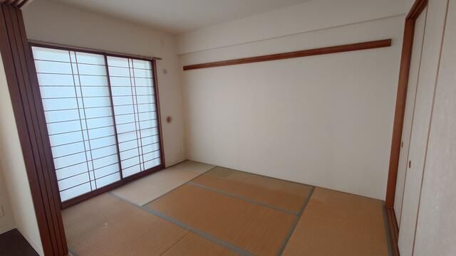 2LDK Apartment for Sale in Kamakura, Kanagawa - Thumbnail 4