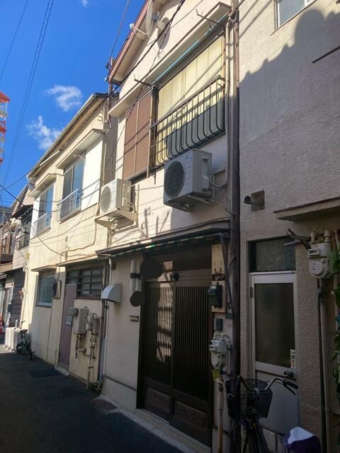 1968 Wooden House for Sale in Taito, Tokyo with 35.2㎡ Land - Thumbnail 2