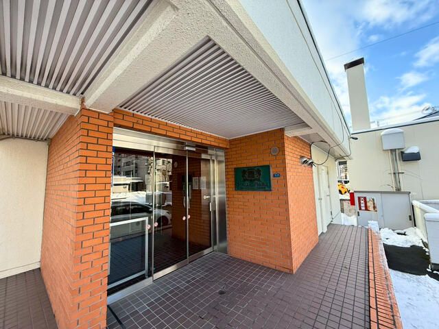 3LDK Apartment for Sale in Chuo Ward, Sapporo, 82.06 sqm - Thumbnail 2