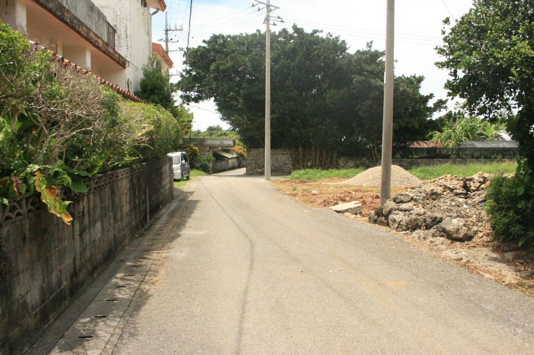 413.44 sqm Residential Land for Sale in Motobu Town, Okinawa - Thumbnail 3