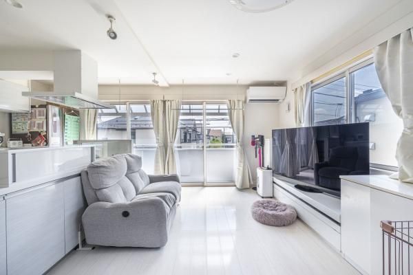 Modern 2SLDK House in Mitaka, Tokyo with 144sqm Land - Thumbnail 4