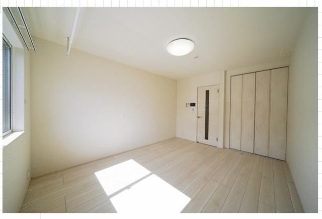 Apartment Building for Sale in Toyama City, Toyama Prefecture - Thumbnail 2