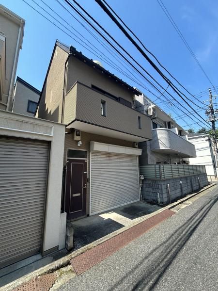 2DK House in Shirokane-dai, Minato, Tokyo | 56.14 sqm - Thumbnail 2