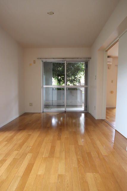 2LDK Apartment for Rent in Kodaira, Tokyo - 63.89 sqm - Thumbnail 3