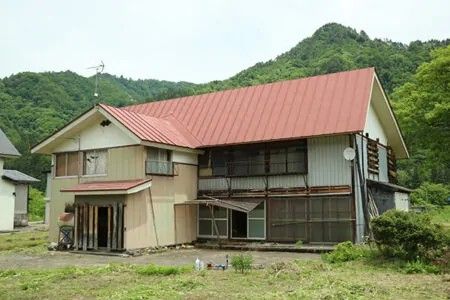 Farmhouse with Field by Ina River, Tadami, Fukushima for Sale - Thumbnail 4