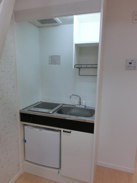 8-Unit Apartment Building for Sale in Kawasaki-ku - Thumbnail 3