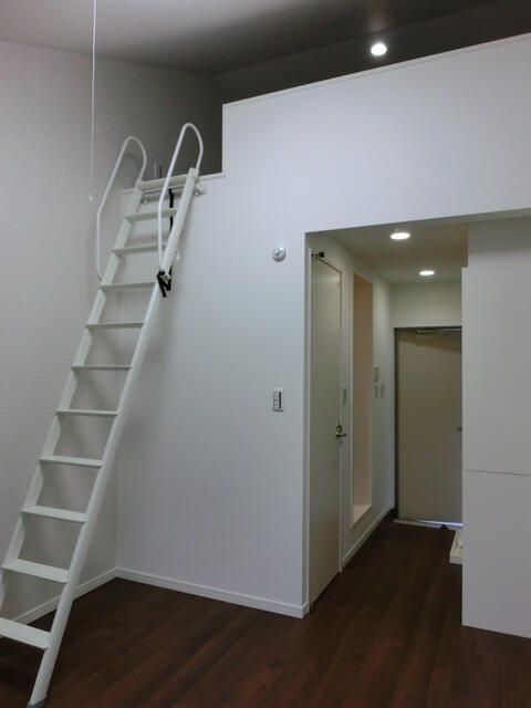 8-Unit Apartment Building for Sale in Kawasaki-ku - Thumbnail 2