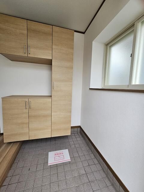 5SLDK House for Sale in Hirosaki, Aomori with Parking for 3 - Thumbnail 2
