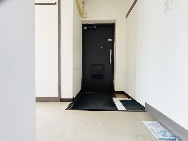 2LDK Apartment 47.99 sqm in Hanamigawa-ku, Chiba City - Thumbnail 2