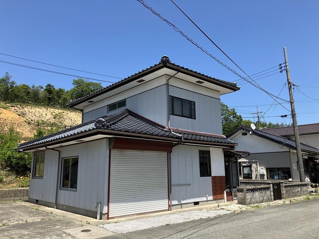 4DK Detached House for Sale in Hamada, Shimane | 117.35 sqm - Main Image