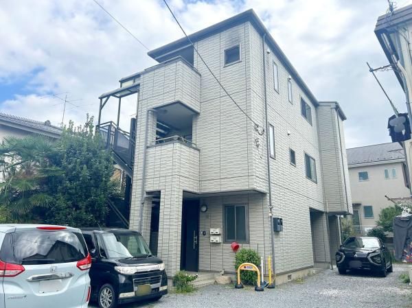 Hachioji Home with Separate Rental Building on Large 433 sqm Plot - Main Image