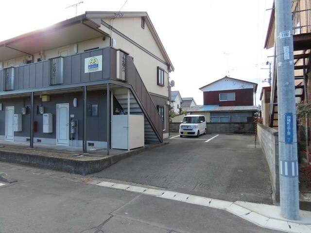 1LDK Apartment for Rent in Ishinomaki, Miyagi - 38.5 sqm - Thumbnail 2