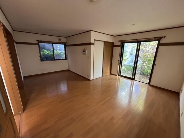 Resale Detached House in Kugenuma Kaigan, Fujisawa, Kanagawa - Thumbnail 3