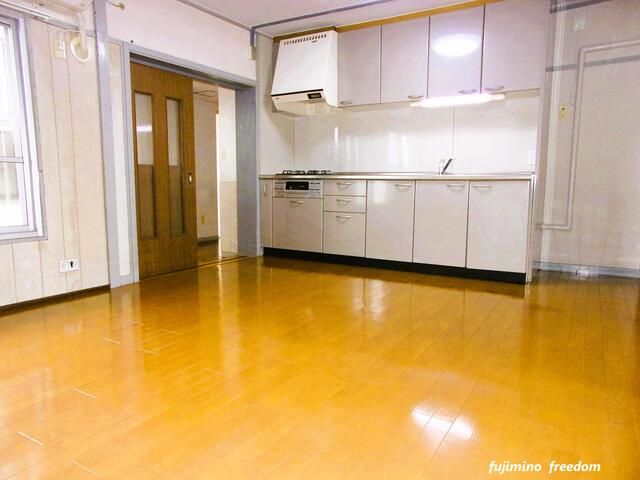 4LDK Apartment for Rent in Niiza, Saitama - Niiza Danchi - Thumbnail 4