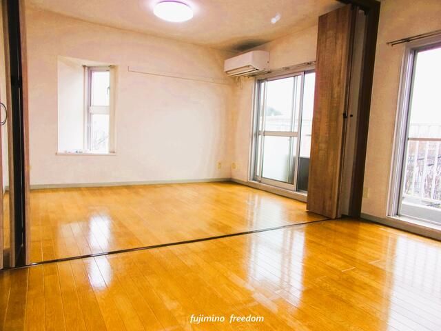 4LDK Apartment for Rent in Niiza, Saitama - Niiza Danchi - Thumbnail 2