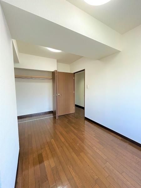 3LDK Apartment for Sale in Central Sapporo, Near Nishi-28-chome Station - Thumbnail 2