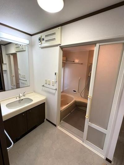 4SLDK Used House for Sale in Maebashi, Gunma - 129.15 sqm — Bathroom, Maebashi, Gunma