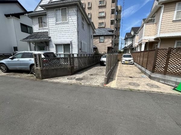 Land for Sale in Chigasaki, Kanagawa – 134 sqm - Thumbnail 2
