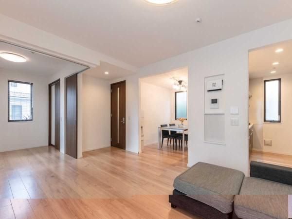 4LDK Modern House for Sale in Sasage, Yokohama - Thumbnail 2