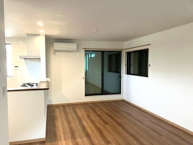 Modern 3LDK House for Rent in Chigasaki, Kanagawa - Thumbnail 3