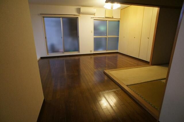 Commercial Apartment Building for Sale in Koto, Tokyo - Thumbnail 4