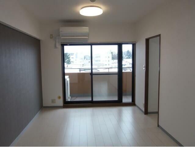 3LDK Apartment for Sale in Aizuwakamatsu, Fukushima - Thumbnail 2