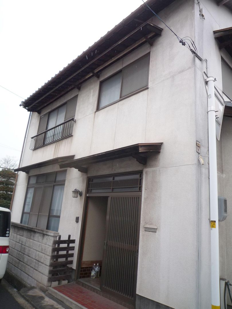 1988 Detached House in Kasaoka, Okayama with 3 Car Parking - Thumbnail 2