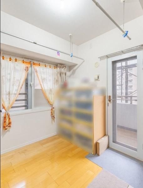 Duo City Nishi-Nippori Stasia 2LDK Apartment for Sale in Arakawa, Tokyo - Thumbnail 2