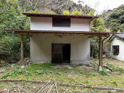 Renovated single-story house in the back of a village surrounded by forests: Villas, real estate, properties for sale, Hometown Information Center: Nationwide rural living property data — Front_door, Mutsuzawa, Chiba