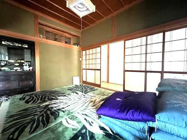 Spacious 12DK House on Large Plot in Quiet Mitoyo, Kagawa - Thumbnail 3