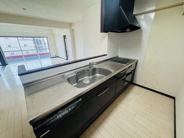 Ichikawa Kokufudai Mansion 1SLDK Top Floor Apartment for Sale - Thumbnail 3