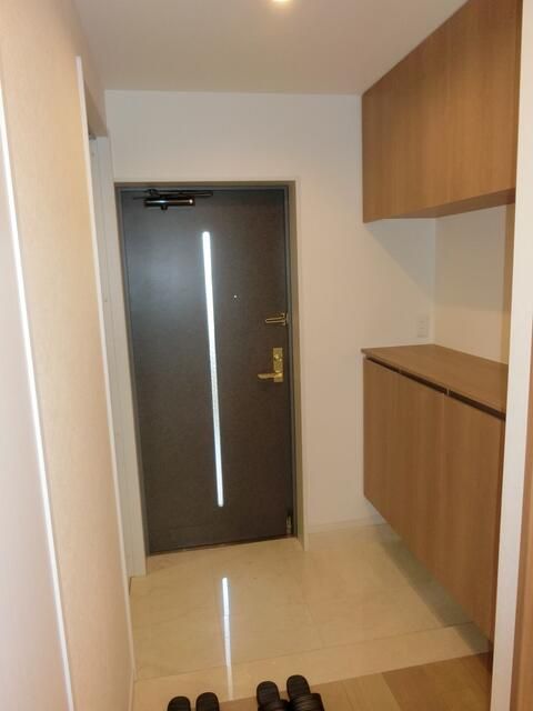 1SLDK Apartment for Rent in Shinjuku, Tokyo - Fame Shinjuku Kashiwagi-cho - Thumbnail 2