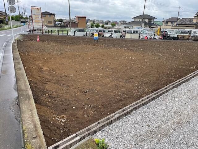 Land for Sale in Isesaki, Gunma - 364.99 sqm Residential Plot - Thumbnail 2