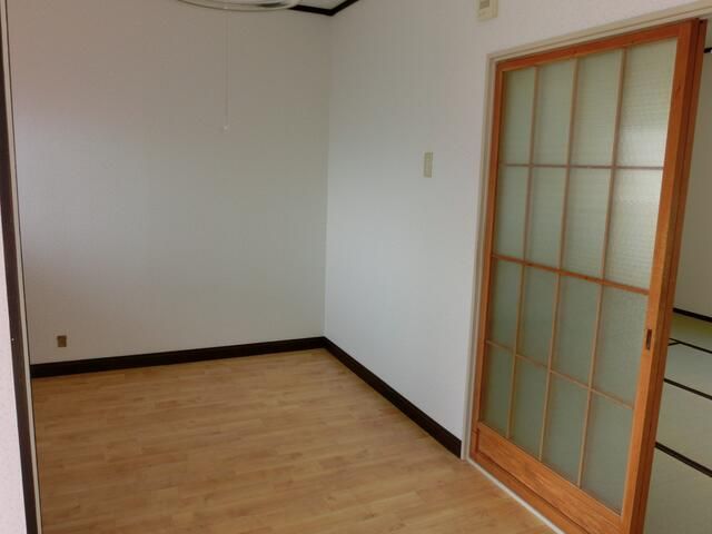 Co-op Kibuse 2K Apartment for Rent in Hirosaki, Aomori - Thumbnail 3