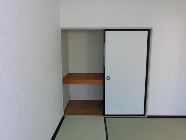 Co-op Kibuse 2K Apartment for Rent in Hirosaki, Aomori - Thumbnail 2