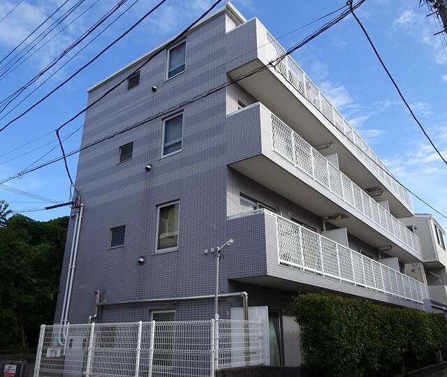 2K Apartment for Sale in Isogo, Yokohama, Kanagawa - Thumbnail 2
