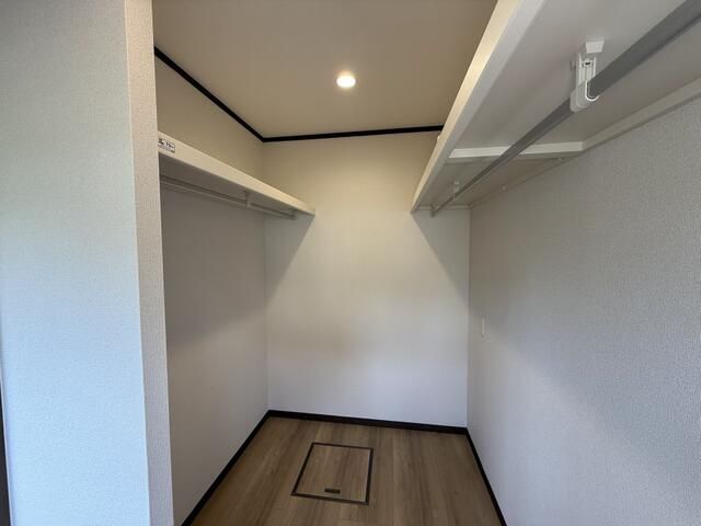 Renovated 4LDK House on Large Plot in Tateshina, Nagano - Thumbnail 4