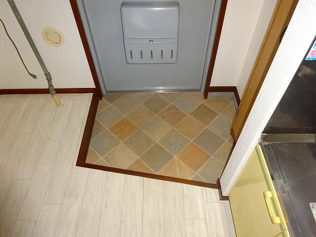 1K Apartment for Rent in Musashino City, Tokyo - Residence Toyama - Thumbnail 3