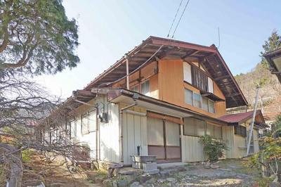 Property details: Naka Hatsukari/Hatsukari Station, Hatsukari-cho, Otsuki City, Yamanashi Prefecture Property information: Used detached house — Image 1, Otsuki, Yamanashi
