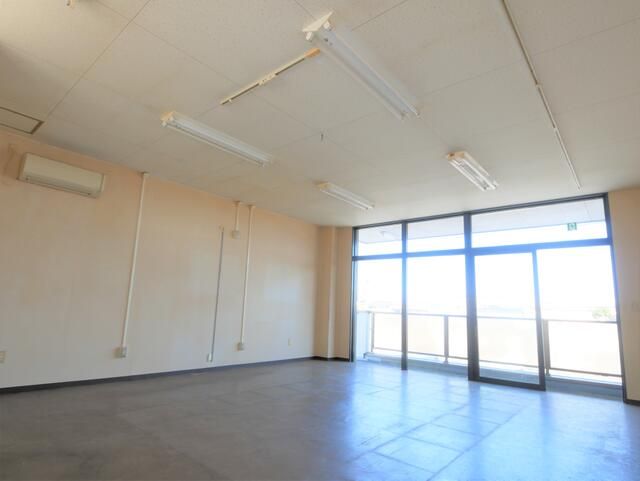 Commercial Office Space for Rent in Ashikaga, Tochigi - Thumbnail 4