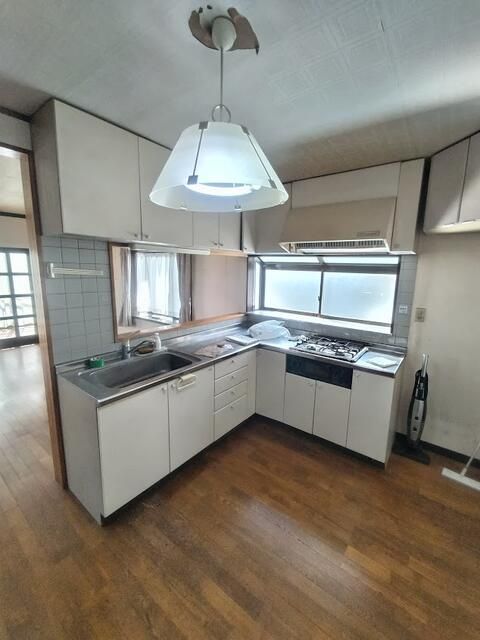 5LDK Wooden House for Sale in Niigata's Nishi Ward - Image 19