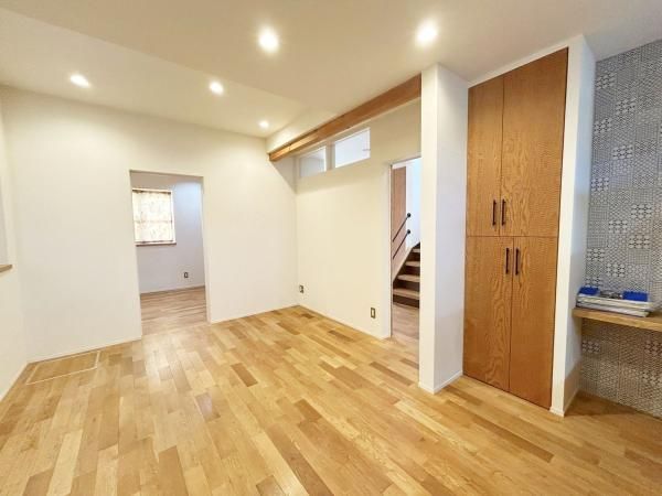 4LDK Detached House for Sale in Tachikawa, Tokyo - Thumbnail 3