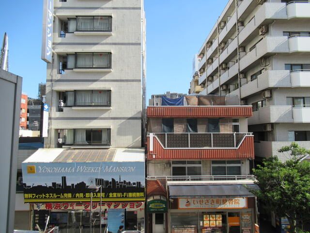 1K Apartment for Sale in Isezakicho, Yokohama, Kanagawa - Thumbnail 2